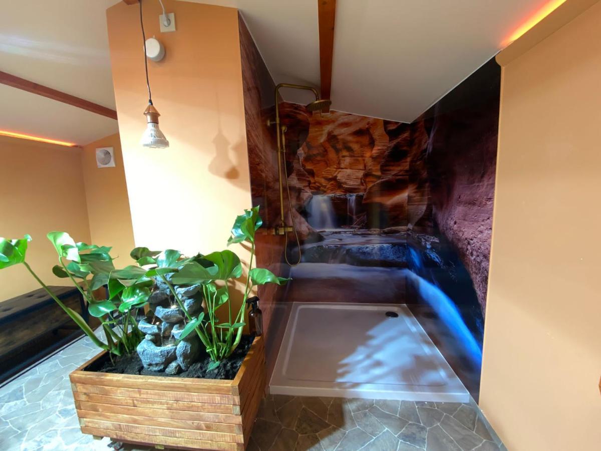 Ferienwohnung Gulfhaus, Mit Sauna Und Grossem Garten Apen 外观 照片